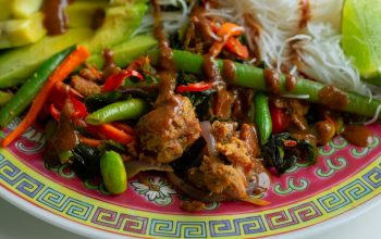 vegan stir fry with pulled oats